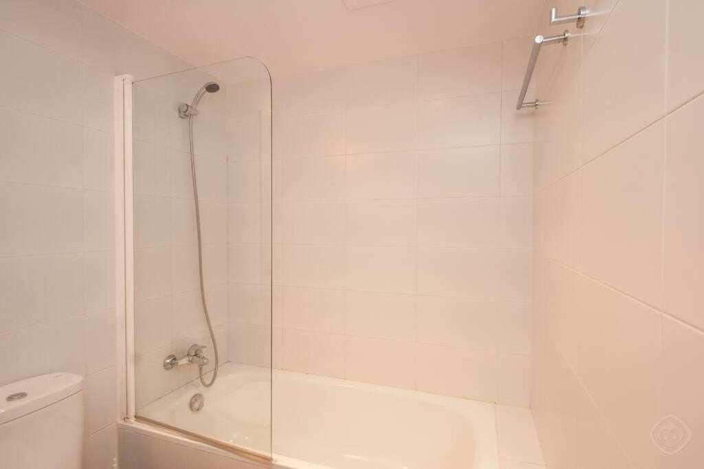 Port VII Apt Centrico Acogedor W Balcon 23 Барселона Экстерьер фото